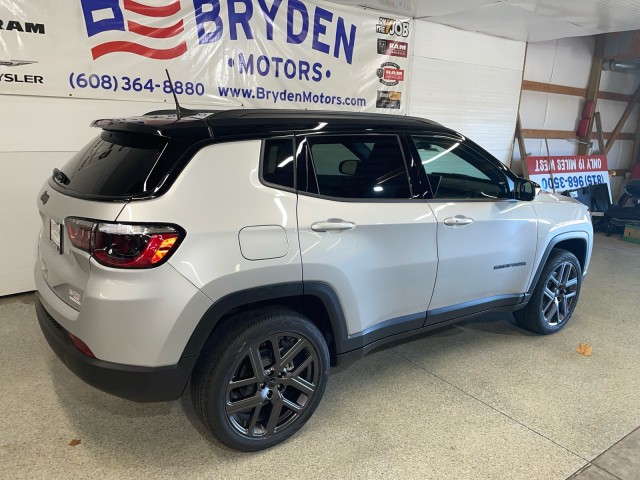 2026 Jeep Compass Limited Altitude photo 2