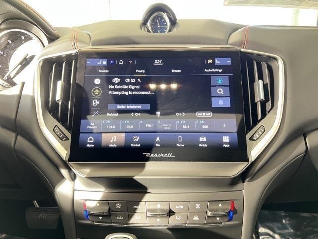 2024 Maserati Ghibli Modena photo 13