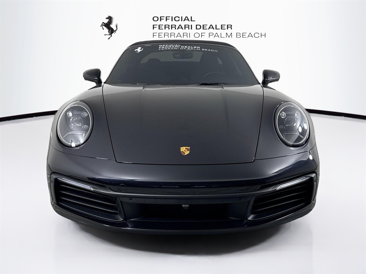 2023 Porsche 911 Targa 4S photo 2