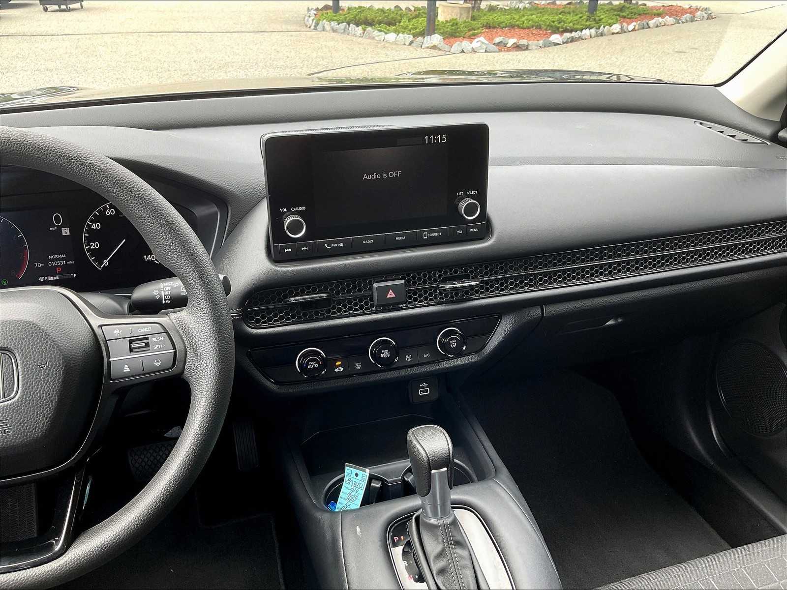 2024 Honda HR-V LX photo 18