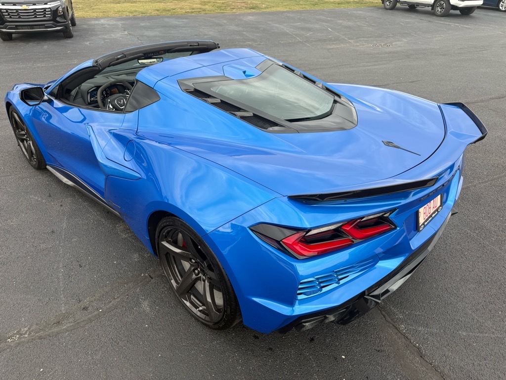 2024 Chevrolet Corvette E-Ray 2LZ photo 16