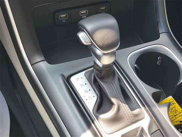 2024 Kia Carnival LX photo 22