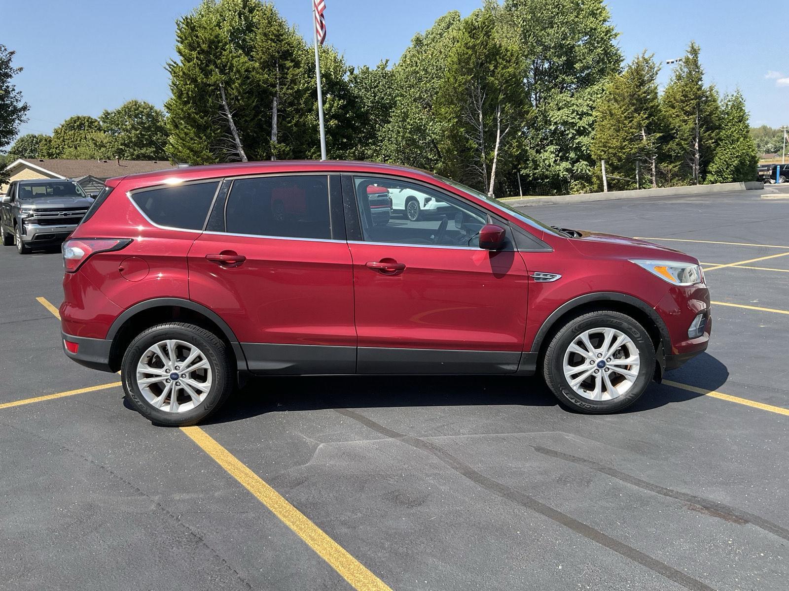 2017 Ford Escape SE photo 5