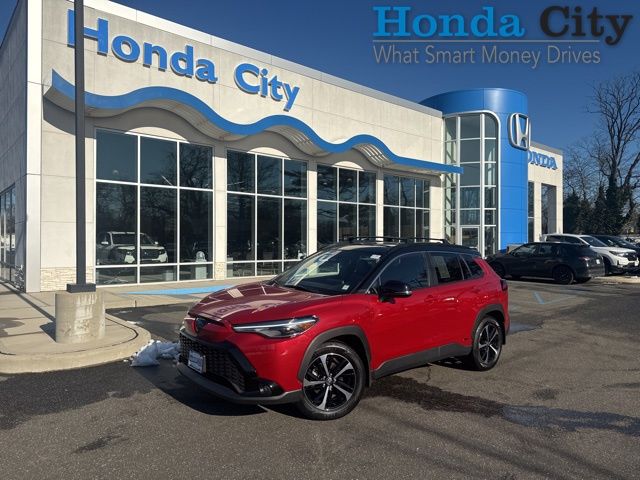 2024 Toyota Corolla Cross XSE's photo