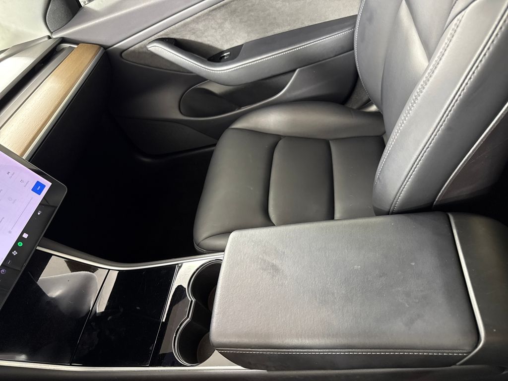 2019 Tesla Model 3 Mid Range photo 12