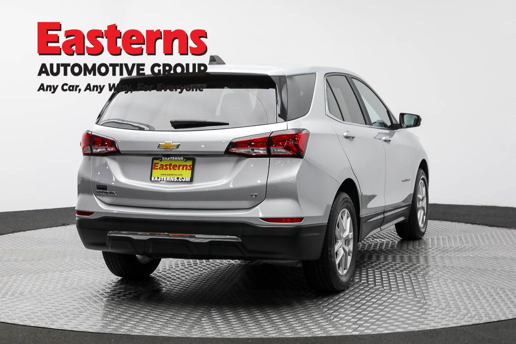 2022 Chevrolet Equinox LT photo 3