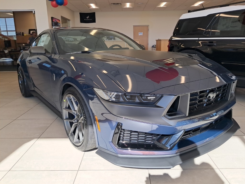 2025 Ford Mustang Dark Horse Premium photo 3