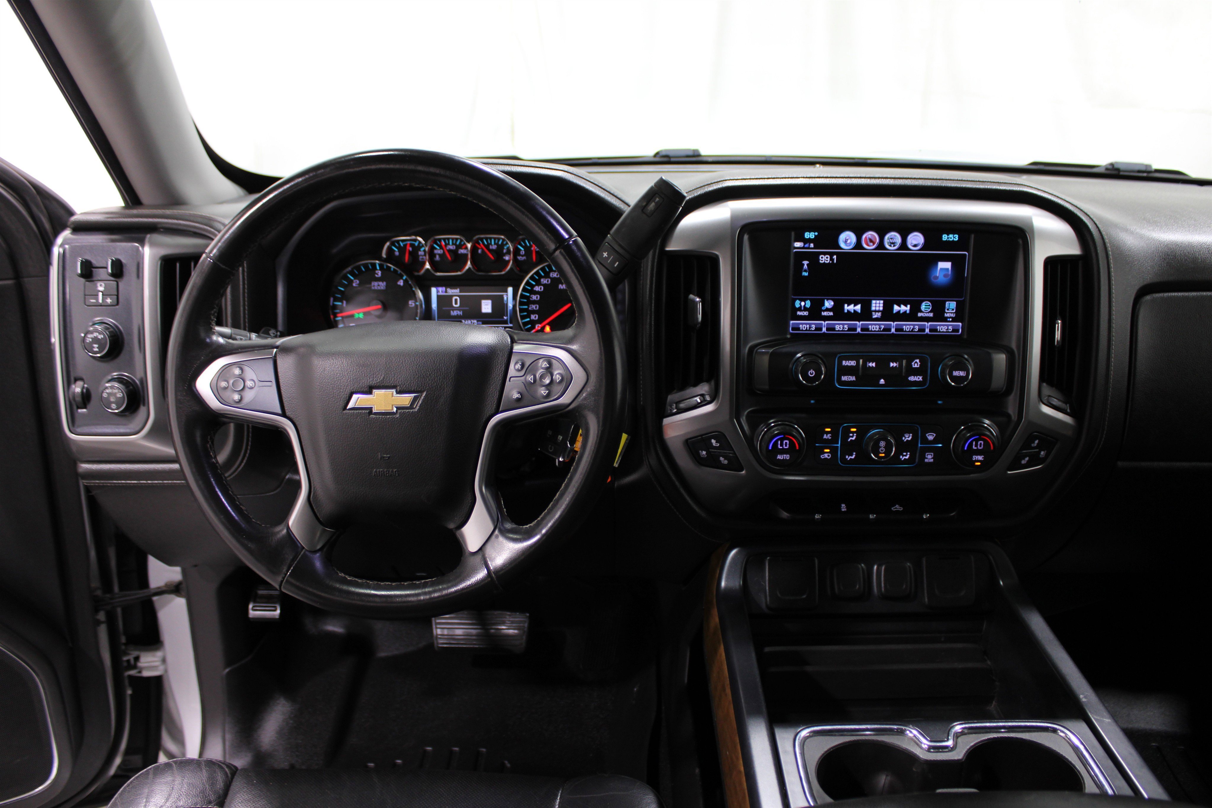 2017 Chevrolet Silverado LTZ photo 2