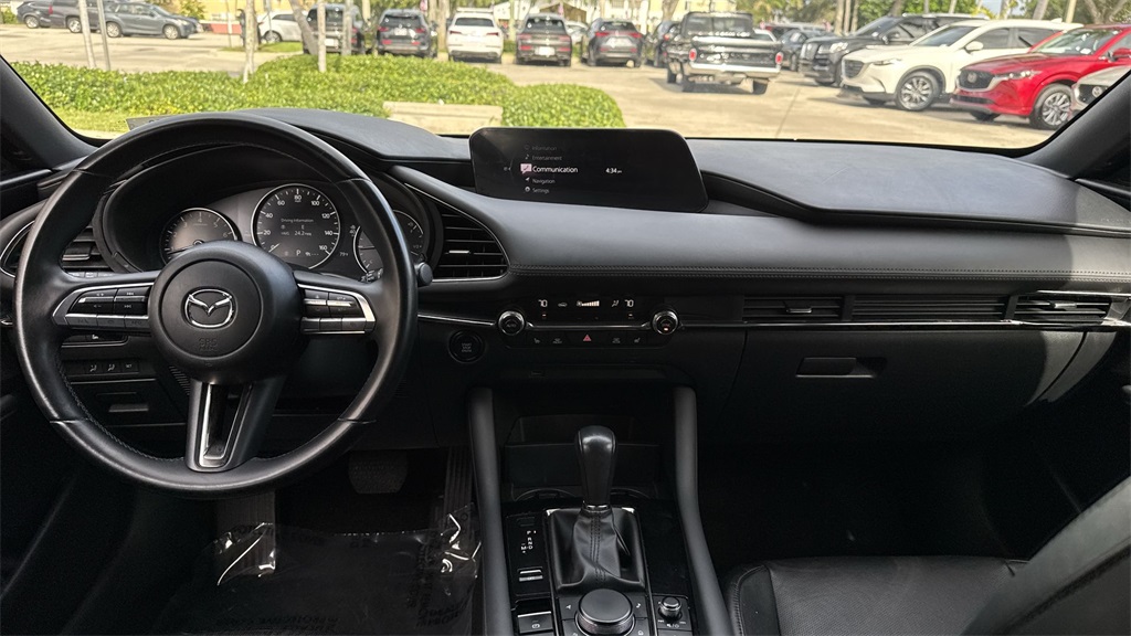 2019 Mazda Mazda3 Premium photo 13
