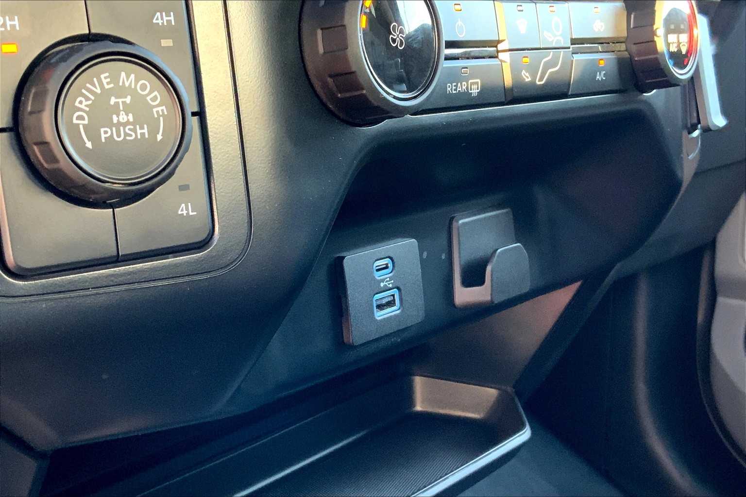 2024 Ford F-150 XL photo 33