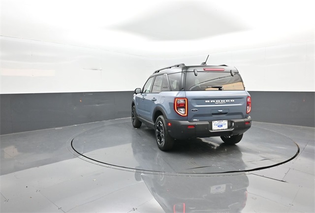 2025 Ford Bronco Sport Outer Banks photo 2