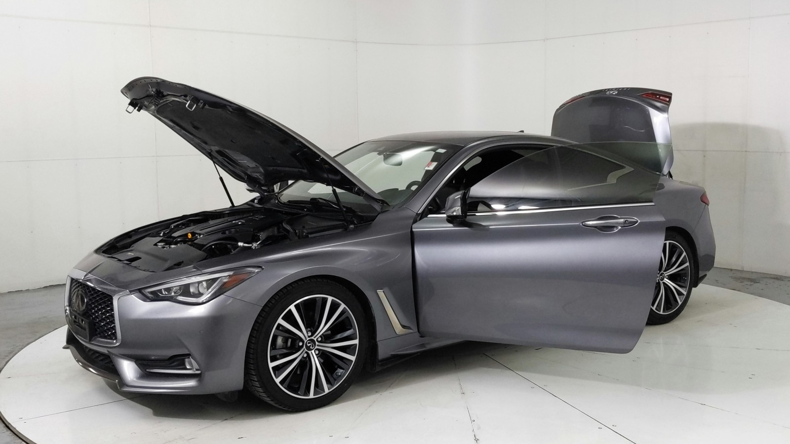 Used 2022 Graphite Shadow INFINITI LUXE image 10