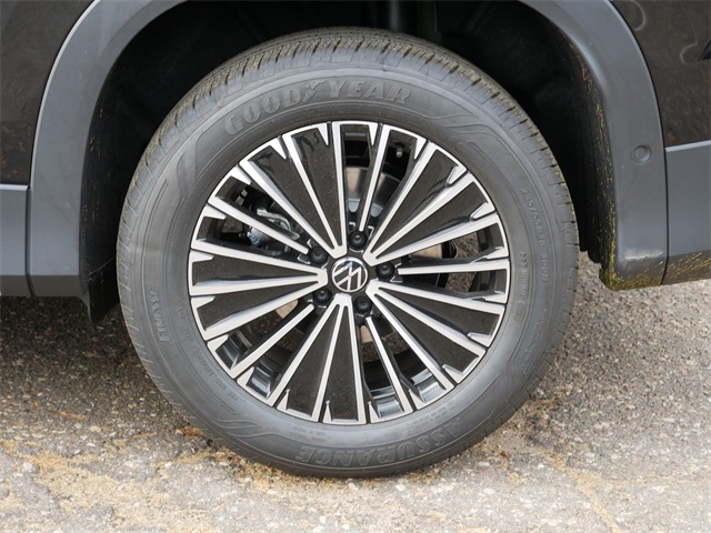 2026 Volkswagen Tiguan S photo 4