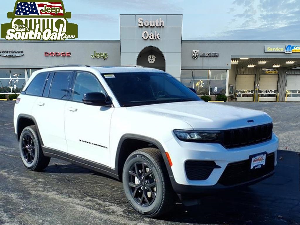 2025 Jeep Grand Cherokee Altitude's photo