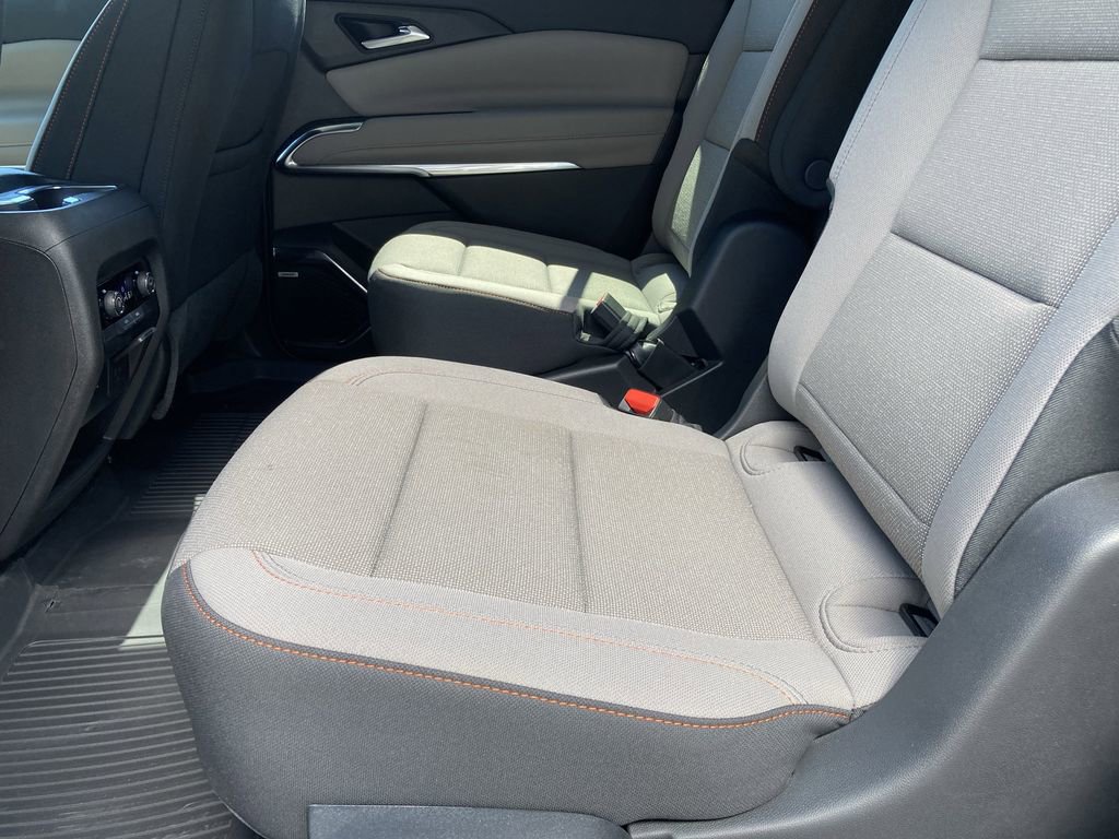 2025 Chevrolet Traverse photo 28
