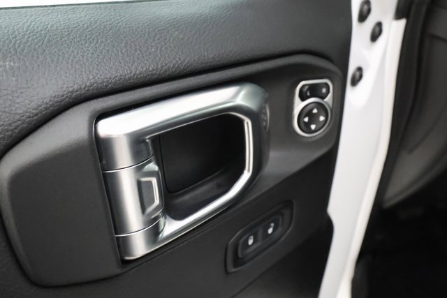 2024 Jeep Wrangler 4xe Sahara photo 9