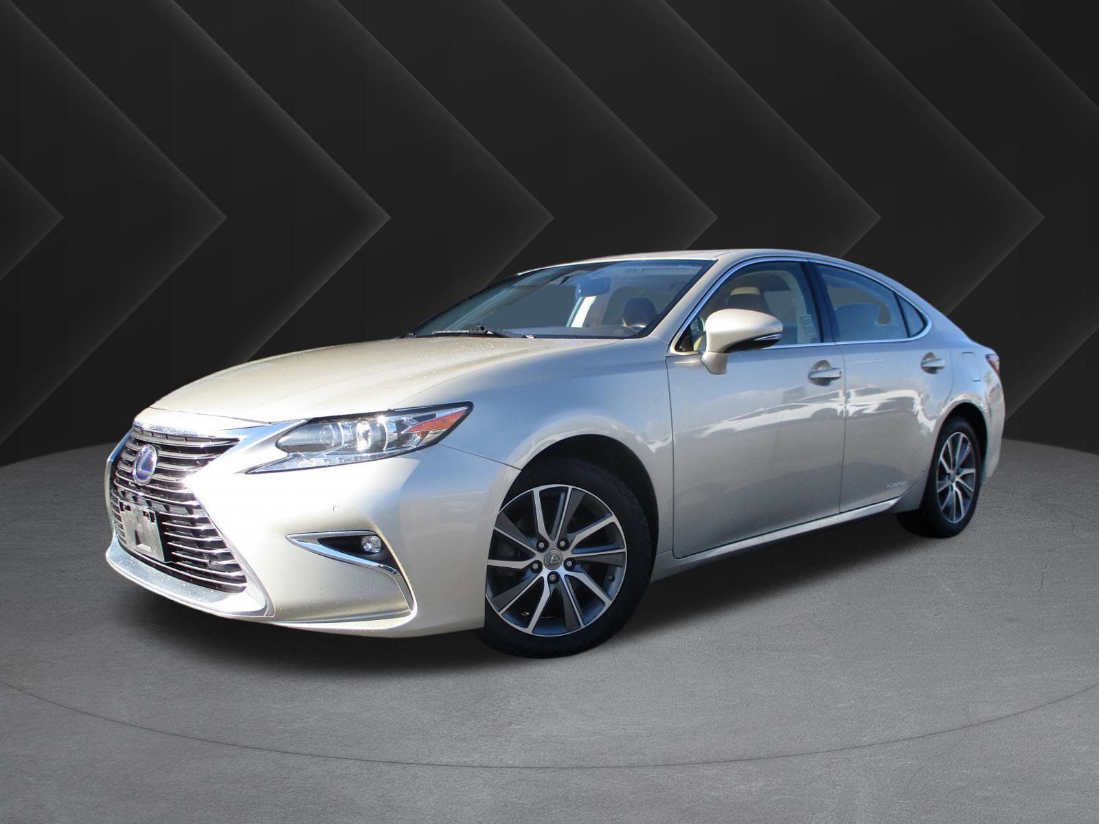 2016 Lexus ES 300h