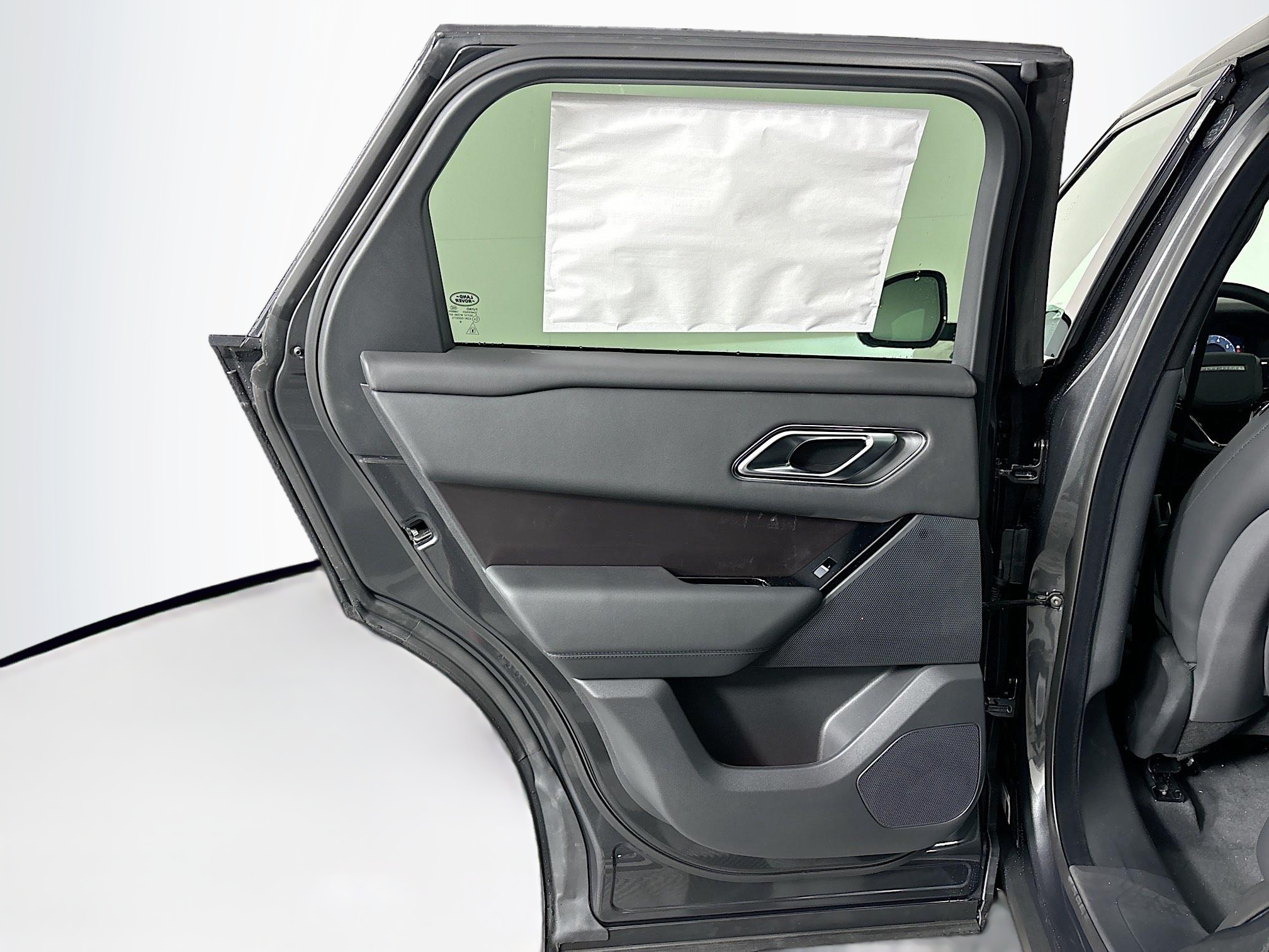 2026 Land Rover Range Rover Velar SE photo 19