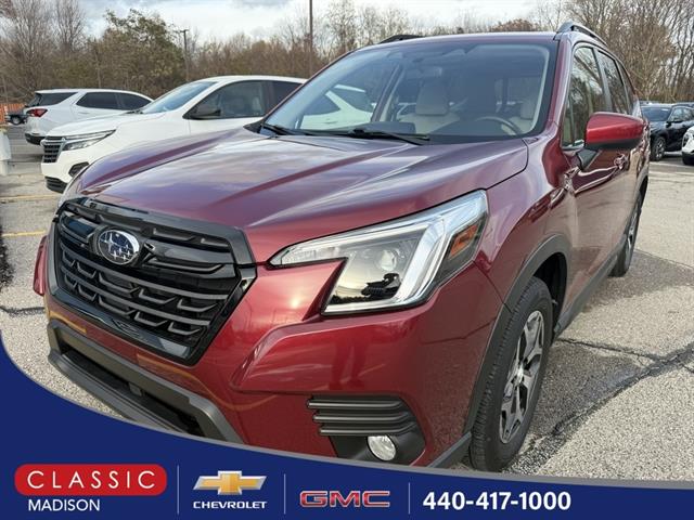 2023 Subaru Forester Premium's photo