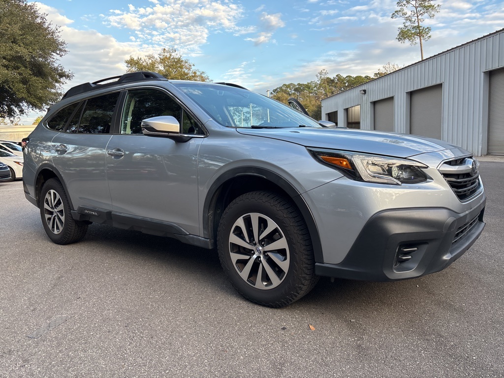2021 Subaru Outback Premium's photo
