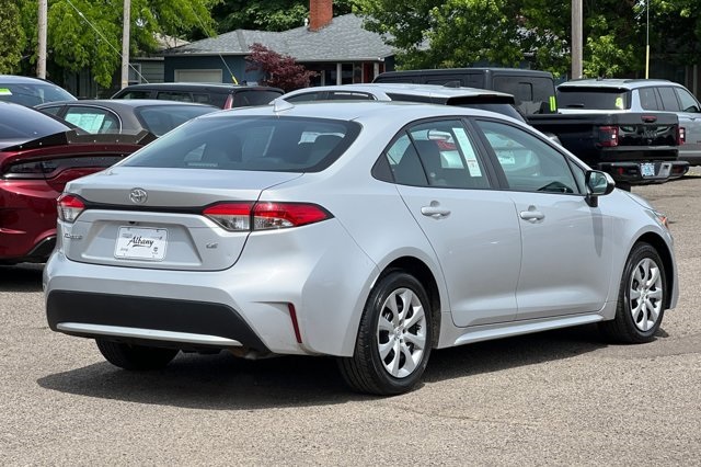 2021 Toyota Corolla LE photo 4