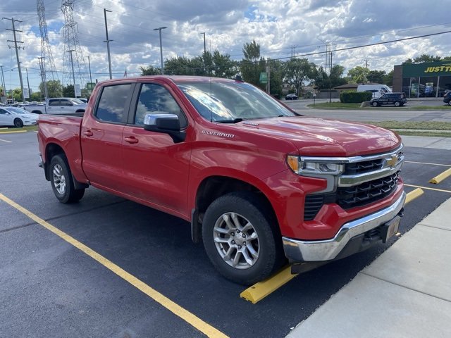 2023 Chevrolet Silverado 1500 LT photo 2