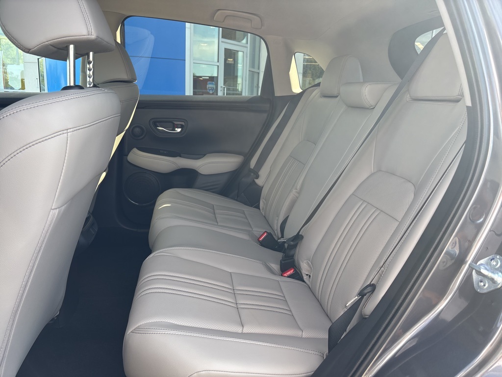 2026 Honda HR-V EX-L photo 8