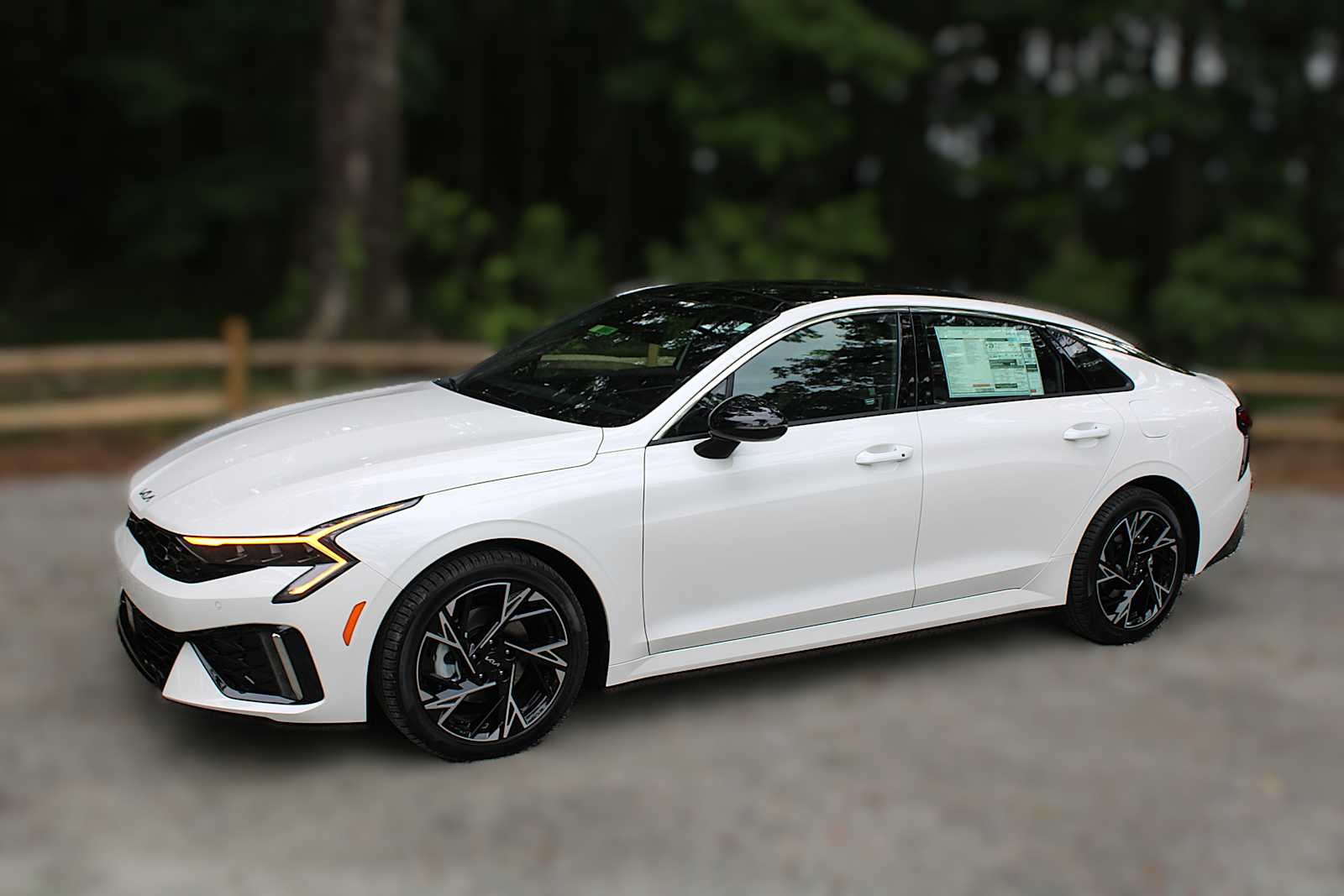 2025 Kia K5 GT-Line photo 6