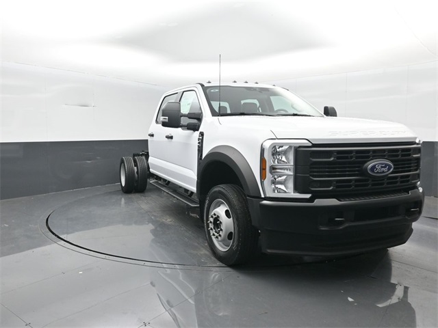 2025 Ford F-450 XL photo 2