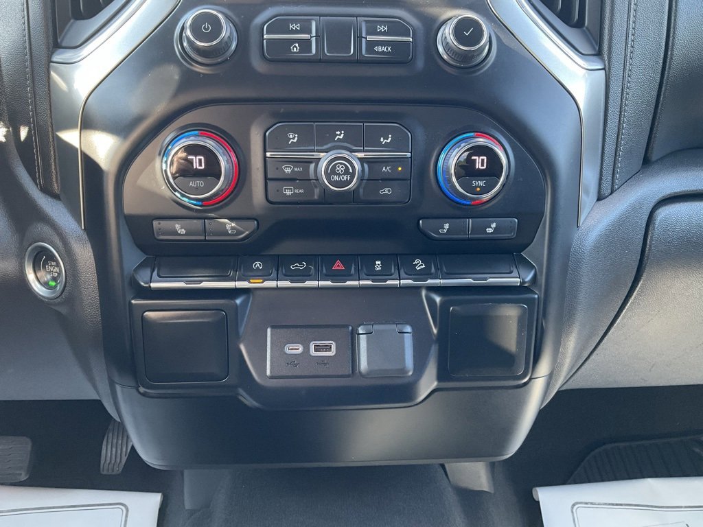 2020 Chevrolet Silverado 1500 RST photo 8