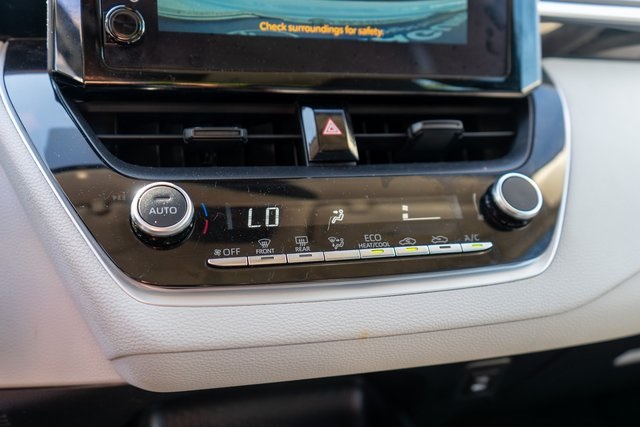 2023 Toyota Corolla Hybrid LE photo 19