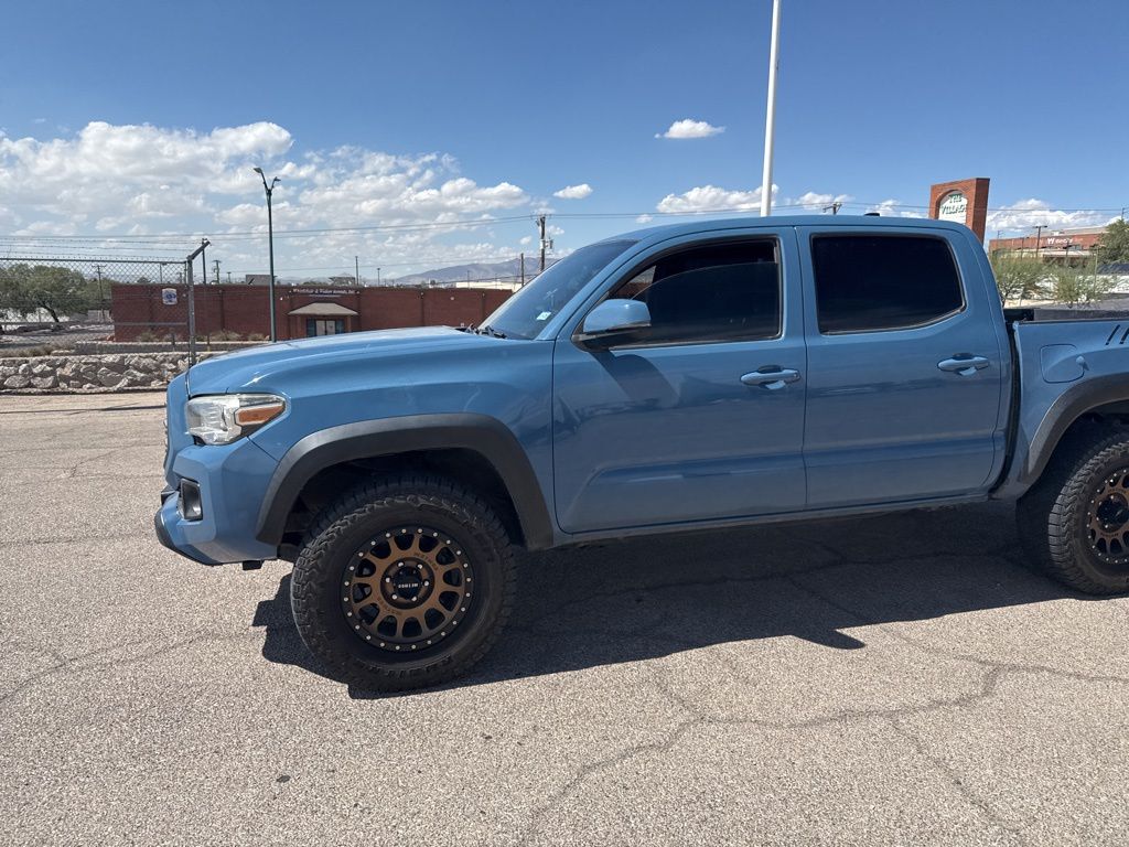2019 Toyota Tacoma TRD Off-Road V6 Double Cab photo 4