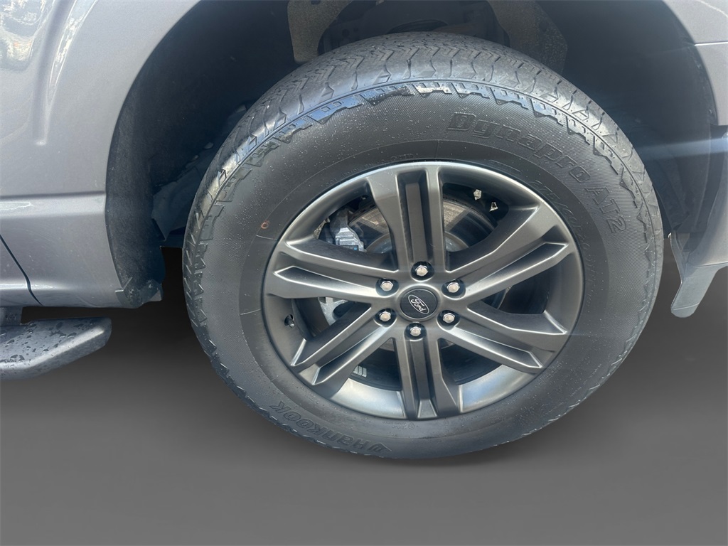 2022 Ford F-150 XLT photo 13