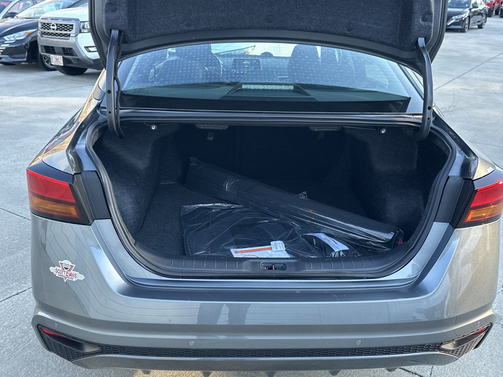 2025 Nissan Altima S photo 19
