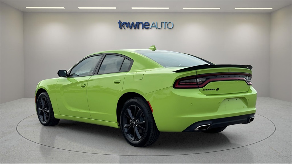 2023 Dodge Charger SXT photo 3