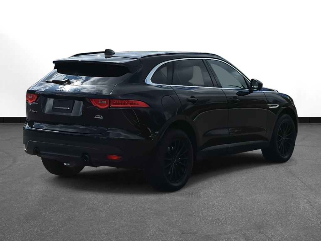 2019 Jaguar F-PACE Prestige photo 4