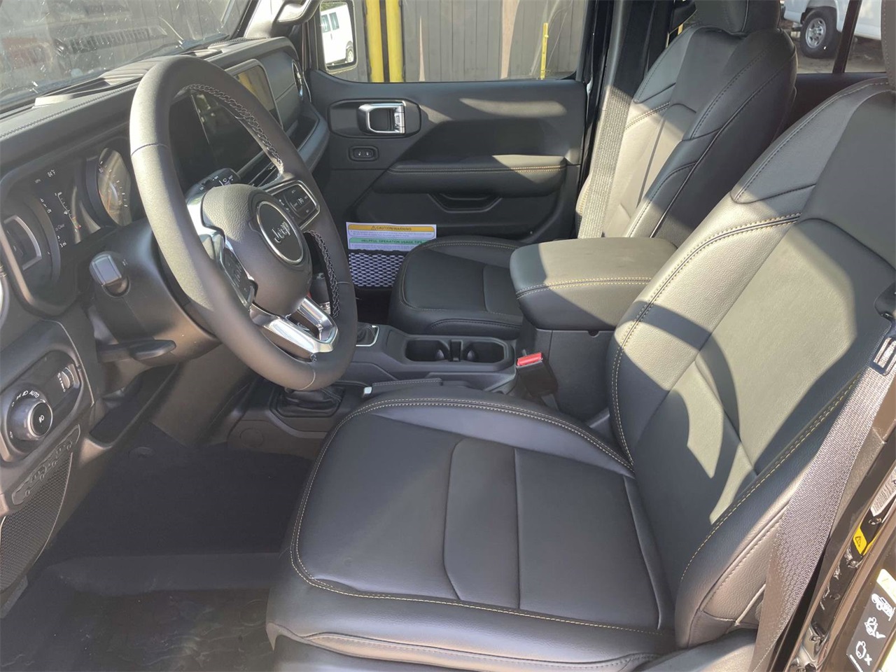 2025 Jeep Wrangler Sahara photo 20