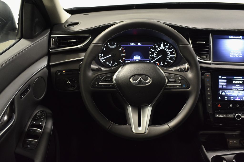 2025 Infiniti QX50 Luxe AWD photo 13