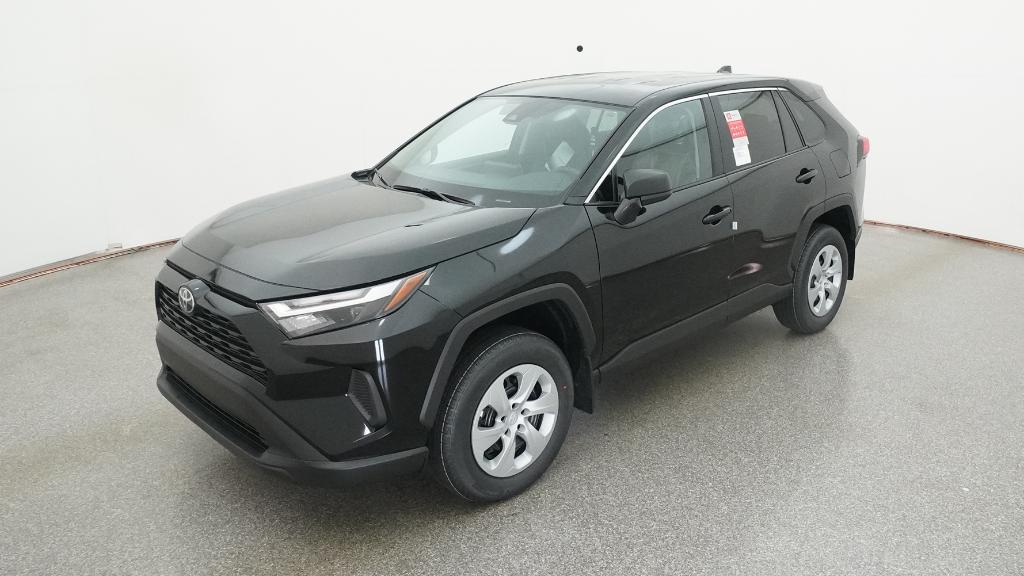2025 Toyota RAV4 LE's photo