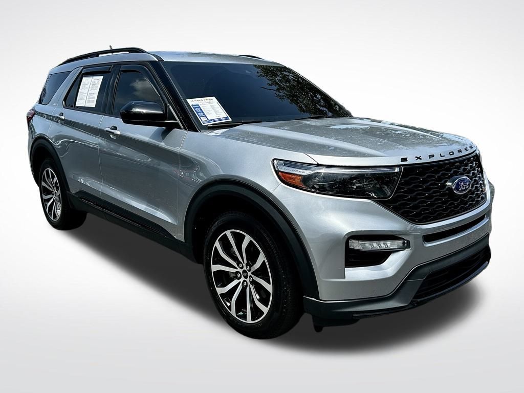 2023 Ford Explorer ST photo 2