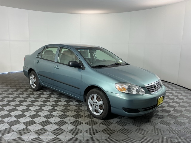 2005 Toyota Corolla CE photo 3