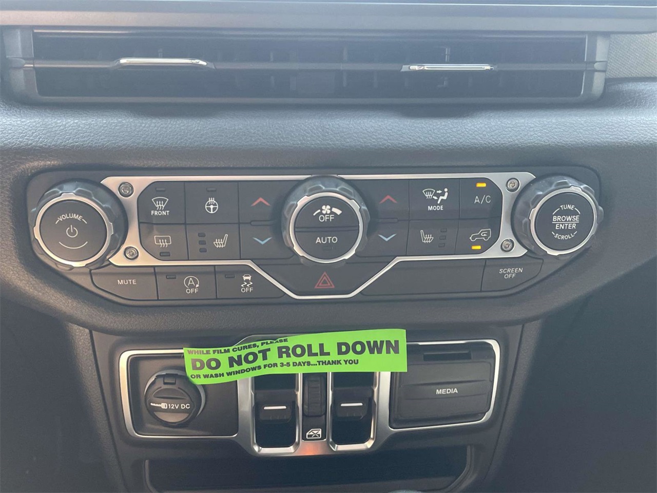 2025 Jeep Wrangler Sport S photo 19