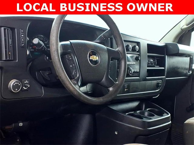 2014 Chevrolet Express 3500 Work Van Cutaway photo 2