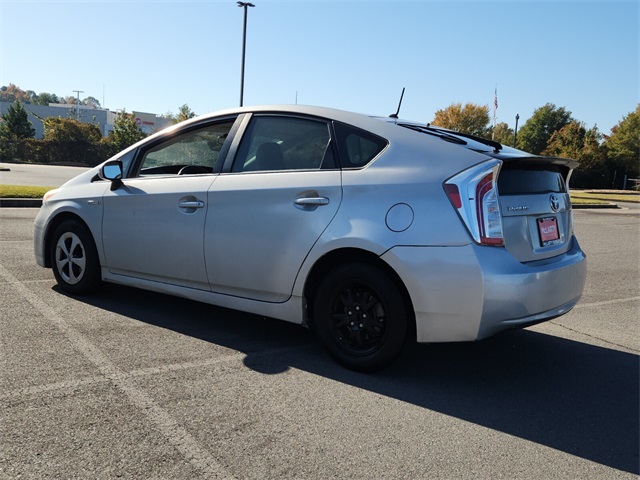 2013 Toyota Prius Two photo 3