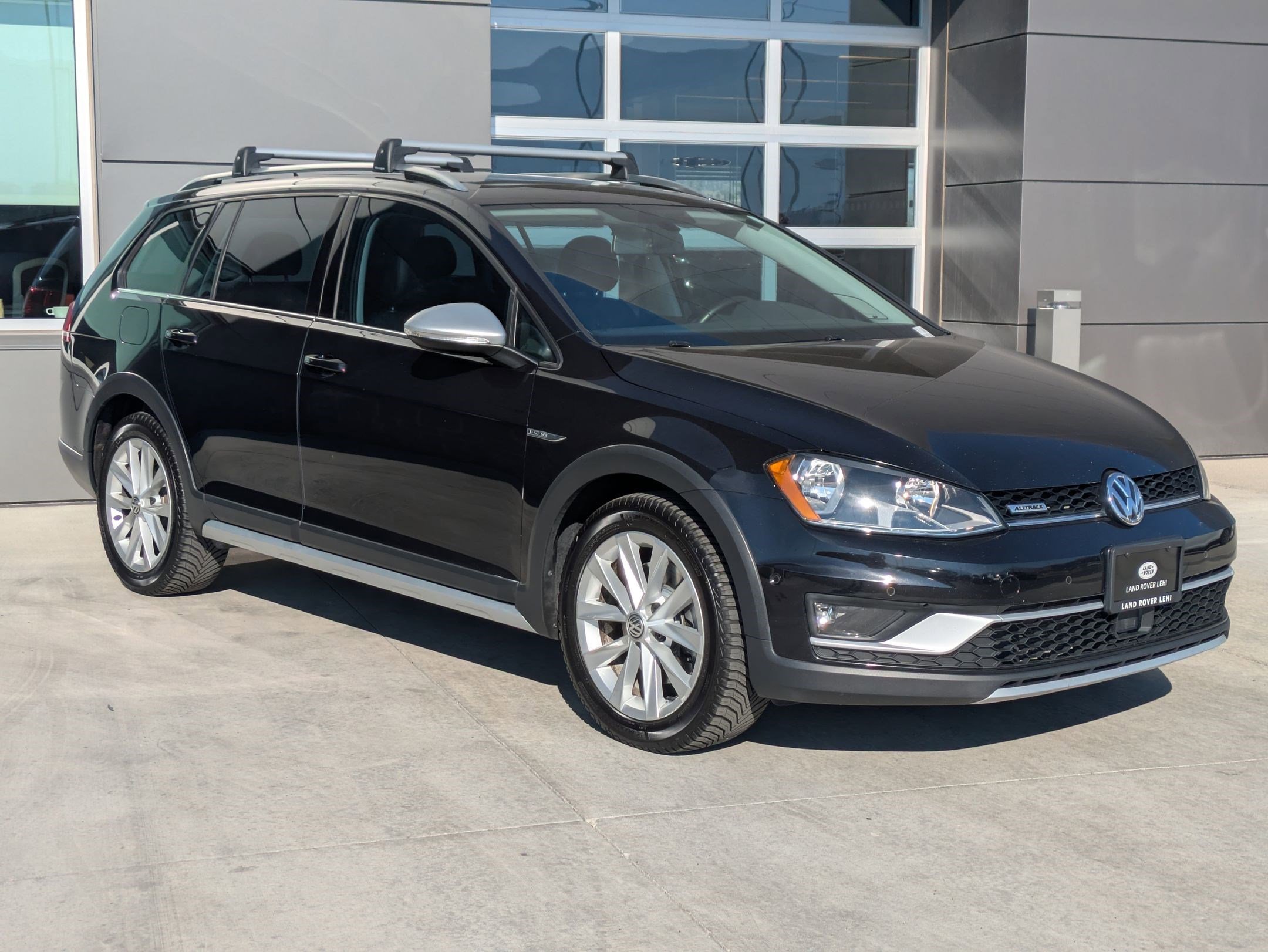 2017 Volkswagen Golf Alltrack SE photo 3
