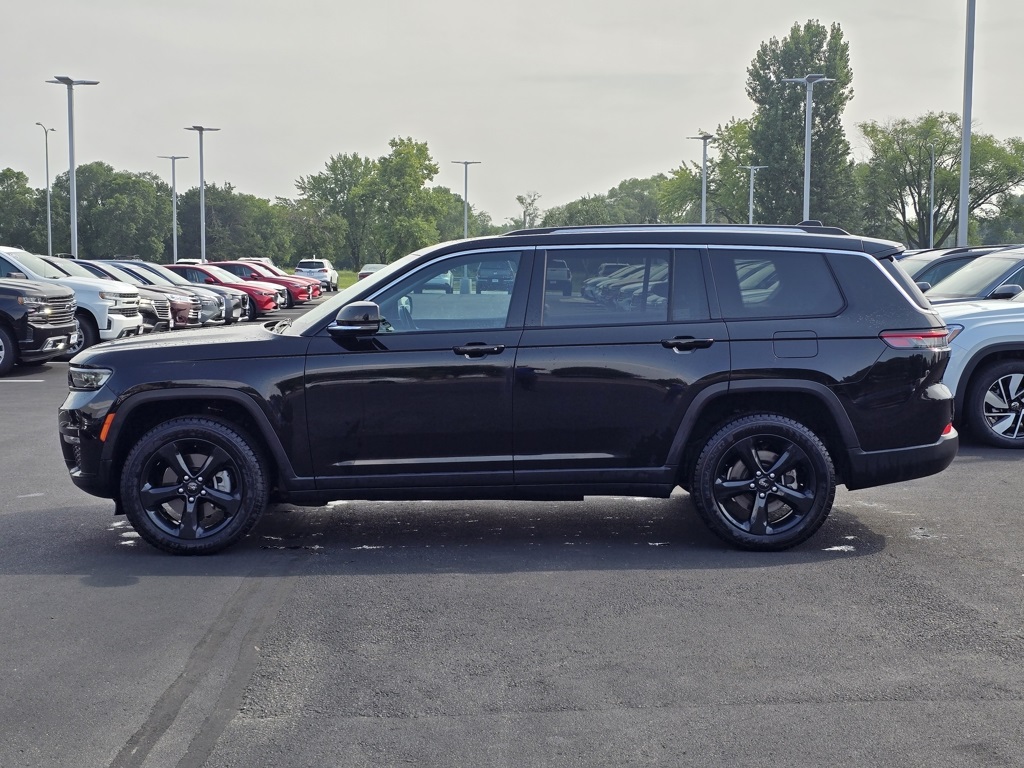 Used 2021 Jeep Grand Cherokee L Limited with VIN 1C4RJKBG2M8141279 for sale in St. Cloud, Minnesota