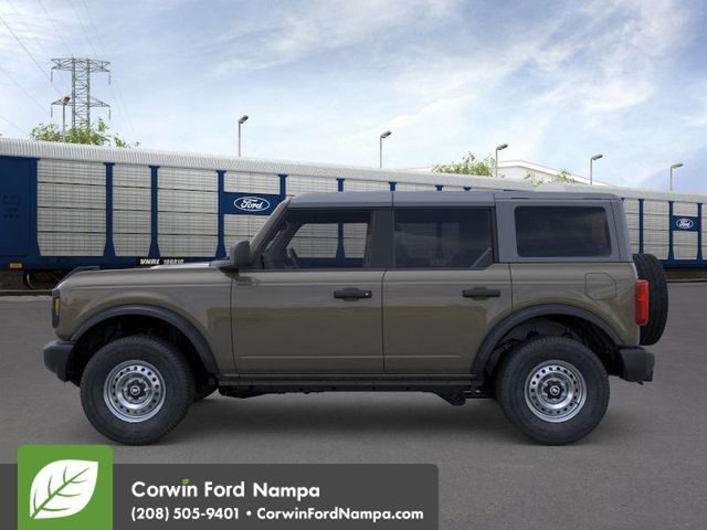 2025 Ford Bronco Base photo 3