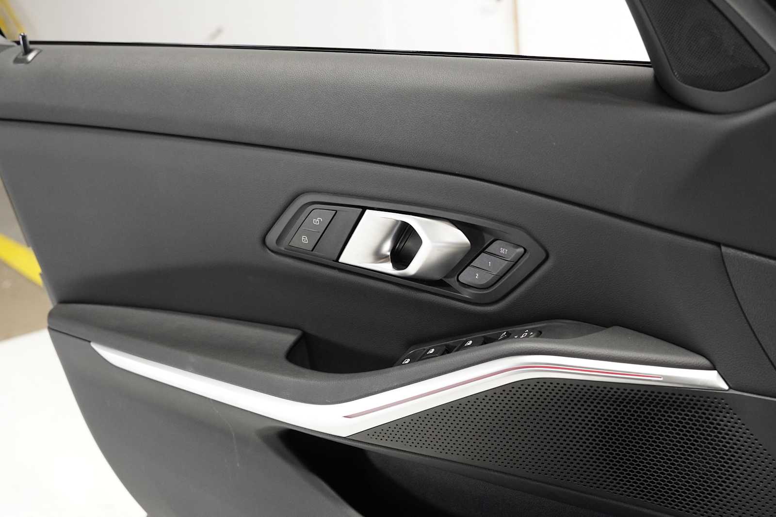 2025 Bmw 330i xDrive photo 14
