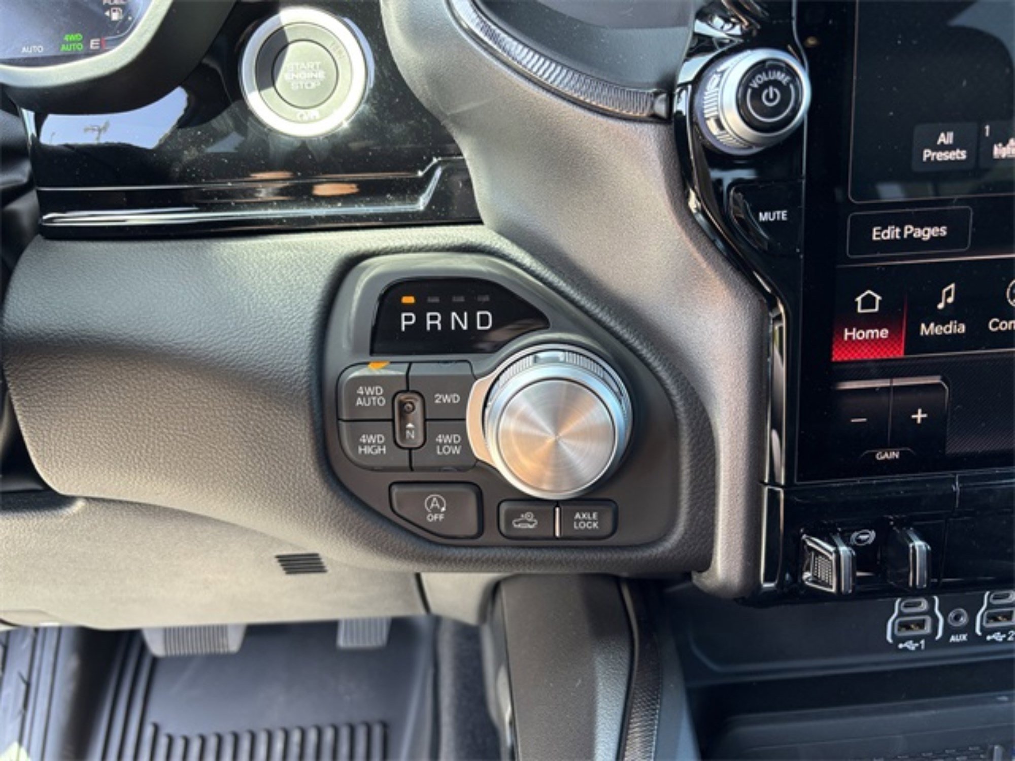 2025 Ram 1500 Rebel photo 15