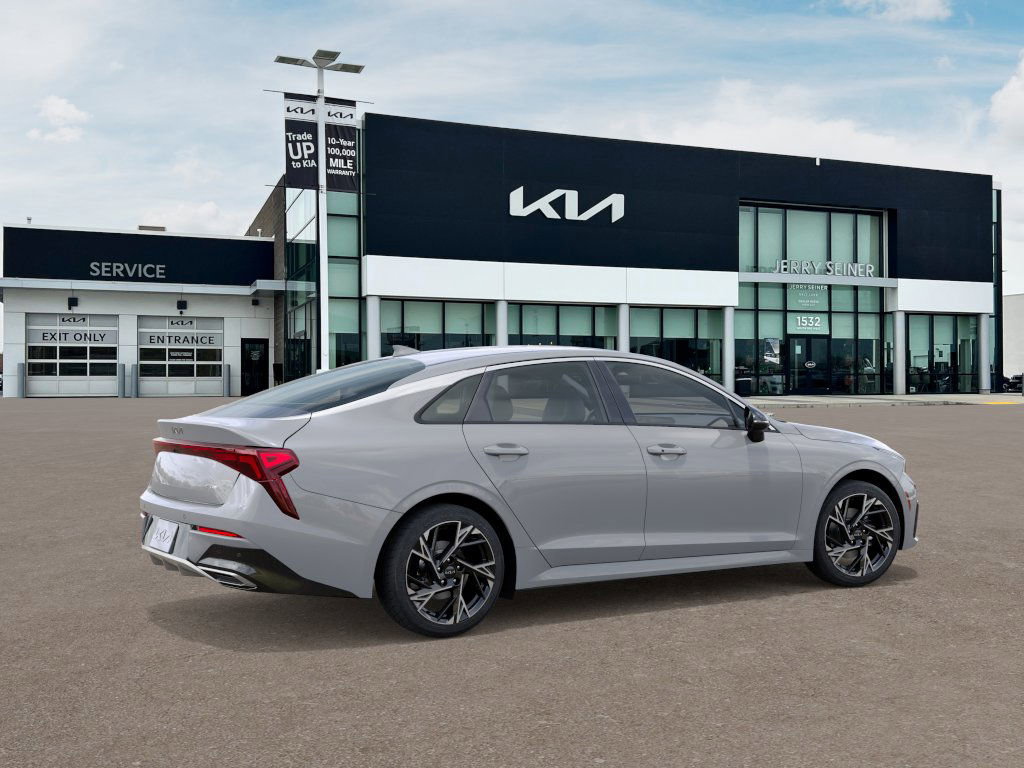 2026 Kia K5 GT-Line photo 5